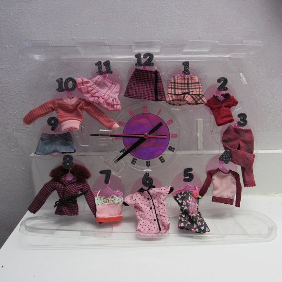 Barbie Fashion Fever Clock - Picture 5 of 16
